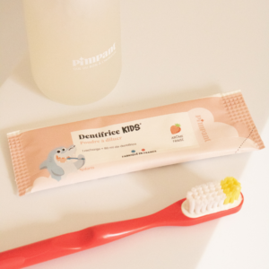 gourde enfant avec son bouchon paille intégrée